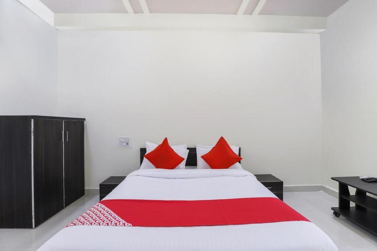 Hotel-The Safar Αχμπανταμπάντ Εξωτερικό φωτογραφία