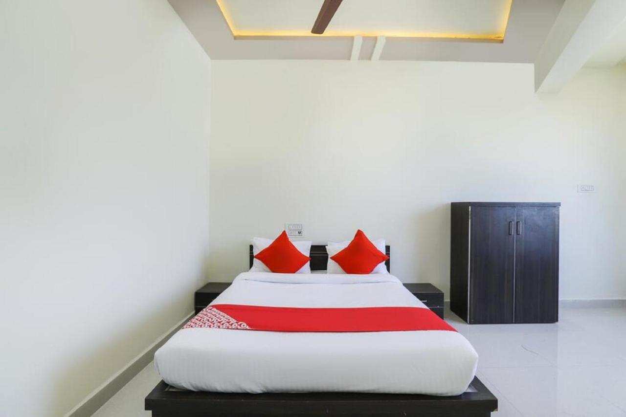 Hotel-The Safar Αχμπανταμπάντ Εξωτερικό φωτογραφία
