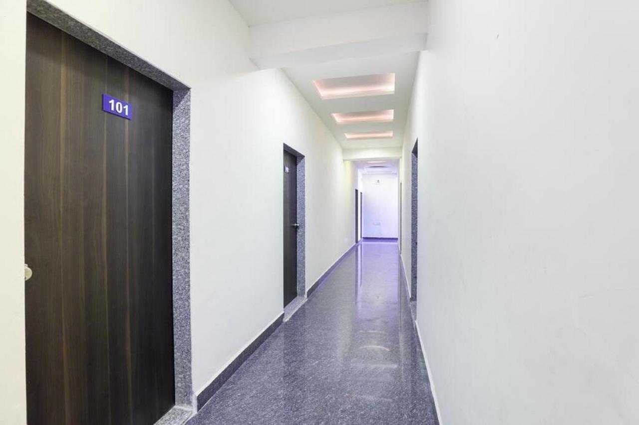 Hotel-The Safar Αχμπανταμπάντ Εξωτερικό φωτογραφία
